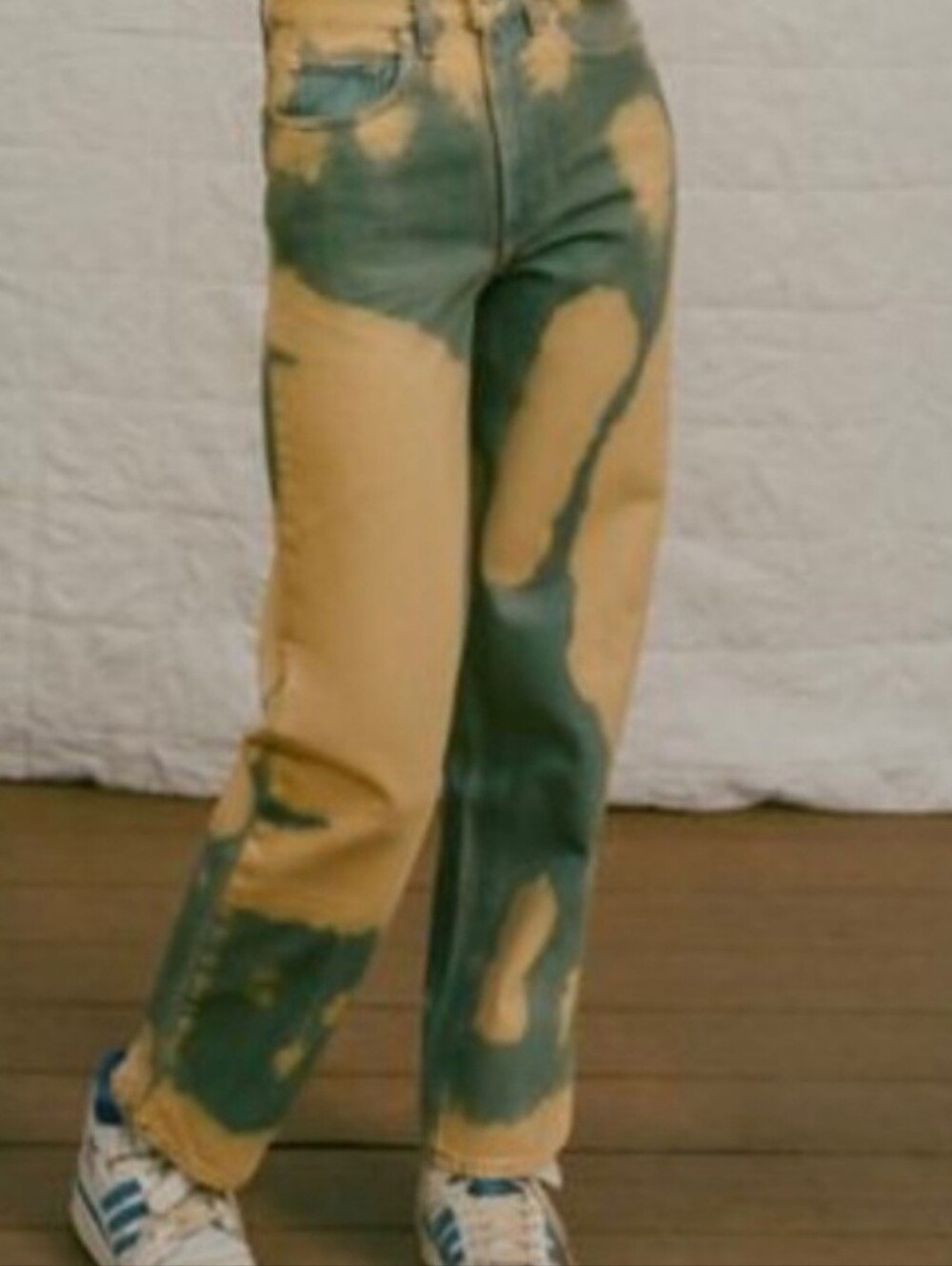 BDG Urban Outfitters Bleach Dye Jeans 26 High Rise Straight Leg Green Yellow